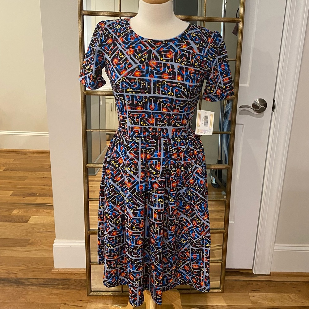 NWT LuLaRoe Amelia Dress